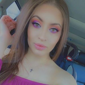 Meet your Posher, Karina